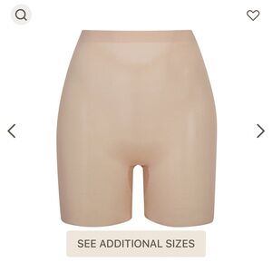 SKIMS sheer sculpt low back shorts, size medium NWT